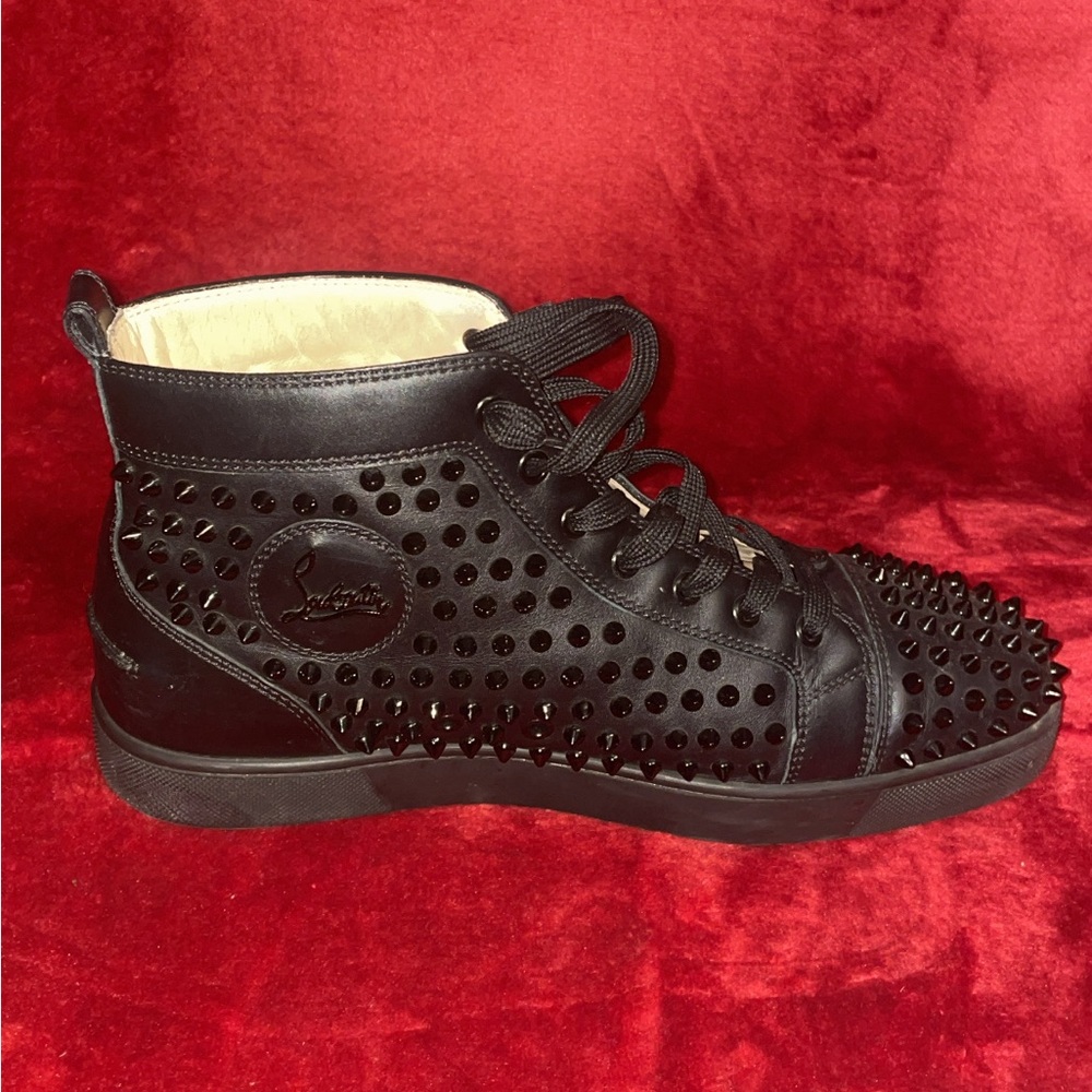 Red bottoms - Picture 9 of 16
